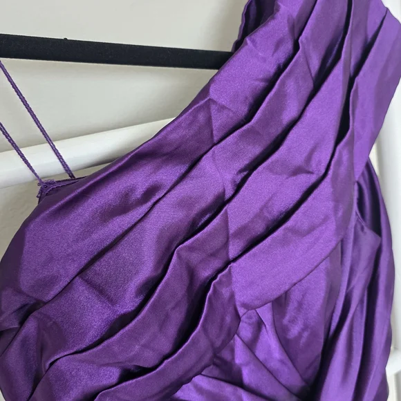 Adrianna Papell Purple One-Shoulder  Ruched Evening Dress Size 2 Party Glam Chic - Picture 9 of 10